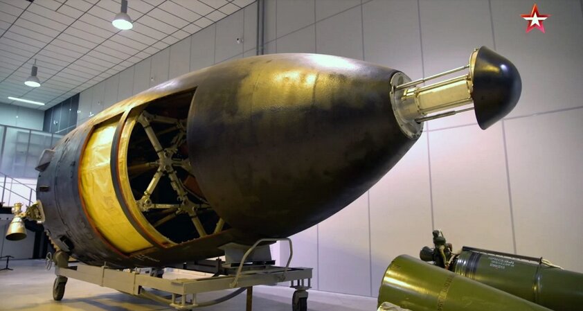 نمایش قدرتمندترین موشک اتمی روسیه+عکس