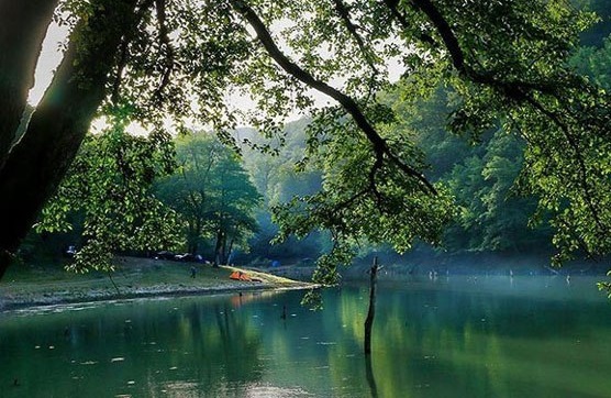 زیبایی سحرانگیز دریاچه چورت ساری