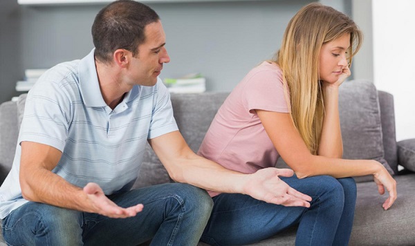 این کارها را در موقع بحث کردن انجام ندهید+عکس