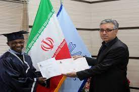 فارغ التحصیلی اولین دانشجوی شهریه پرداز خارجی از دانشگاه محقق اردبیلی