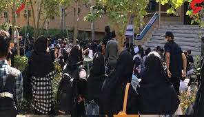باید به دانشجویان اجازه شنیده شدن حرف‌هایشان داده شود