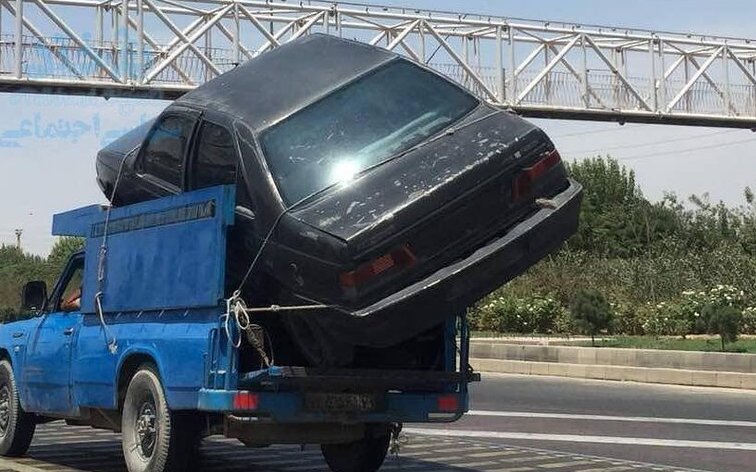 حمل عجیب پژو با نیسان+عکس
