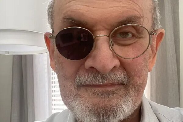 سلمان رشدی به تور تبلیغی کتاب جدیدش نمی‌رود