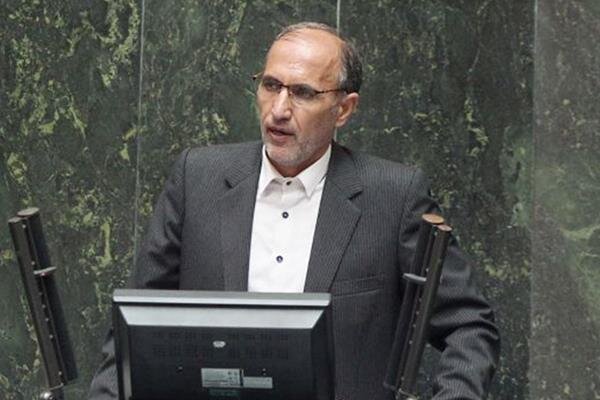 سرمدی: وزیر آموزش و پرورش به موضوع معلمان طرح های حمایتی رسیدگی کند