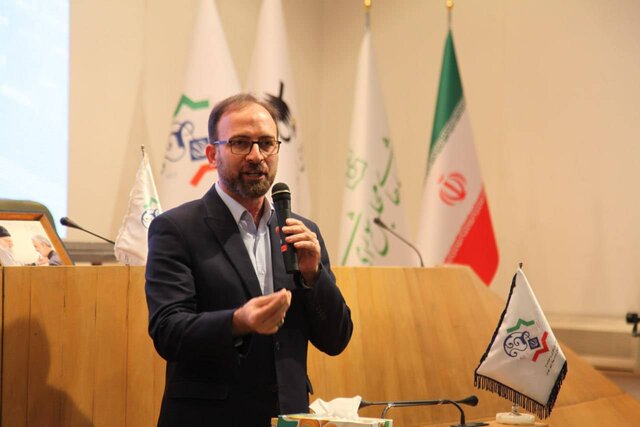 مکاتبه با آموزش و پرورش برای طرح موضوع مسئولیت پذیری اجتماعی در کتب درسی
