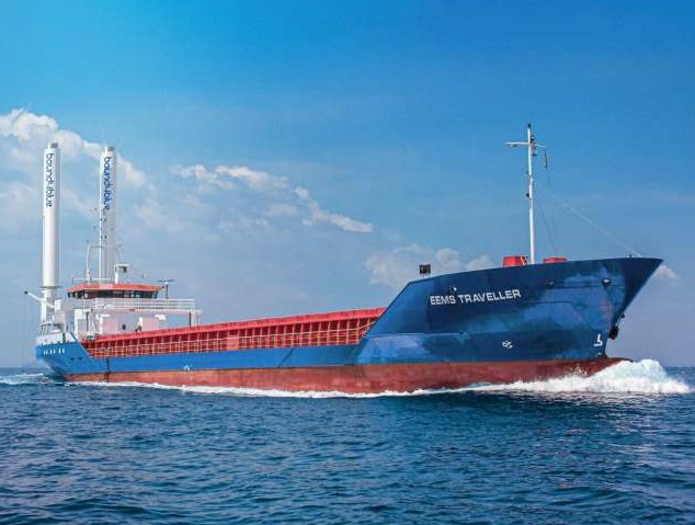 طراحی بادبان کشتی‌ جهت کاهش سوخت و گازهای گلخانه‌ای