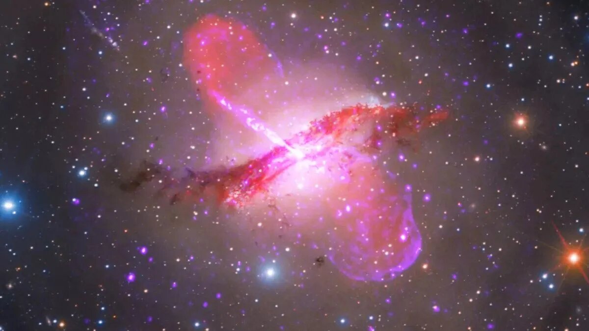 دو سیاه‌چاله به زمین نزدیک شدند+عکس