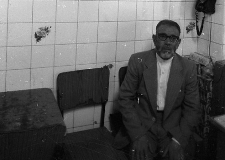 کبابی در بازار تهران در دهه ۵۰+عکس