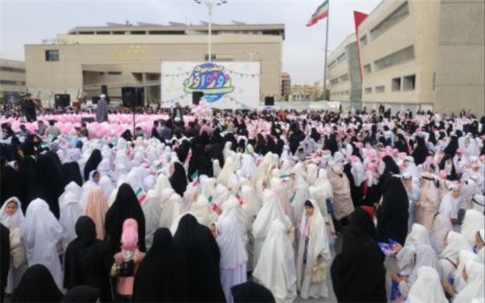 برگزاری جشن 10 هزار نفری روزه‌اولی دختران دانش‌آموز در شهرهای مشهد و سیرجان