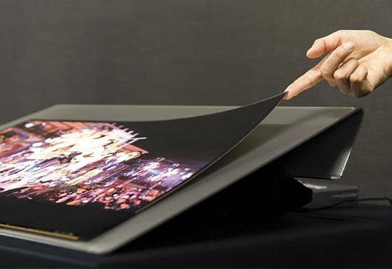 نمایشگر OLED قابل کشش طراحی می‌شود