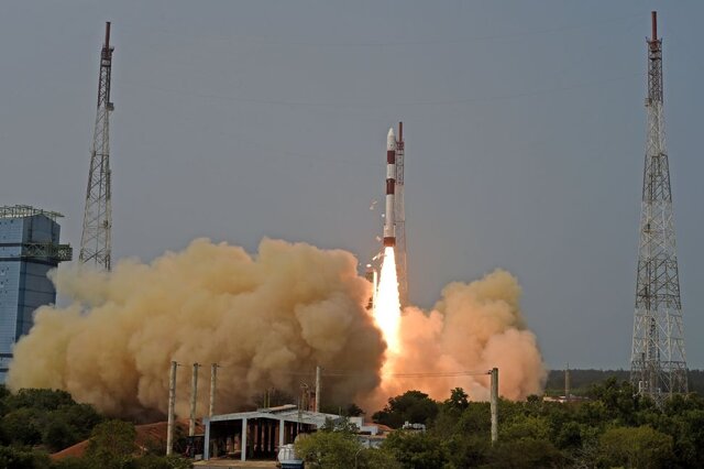  موفقیت موشک هندی‌ در پرتاب ماهواره به مدار زمین