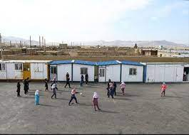 بررسی وضعیت ساخت و ساز مدارس جایگزین سنگی و کانکسی در سفر رییس جمهور به خوزستان