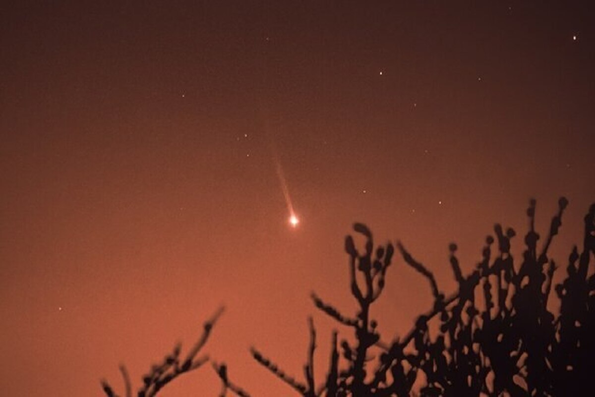 تصویر شگفت انگیز از دنباله عطارد در آسمان+عکس