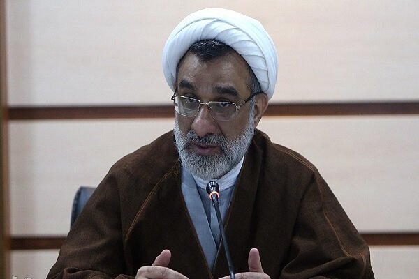 پیام دبیر شورای عالی انقلاب فرهنگی به مناسبت روز تکریم معلم