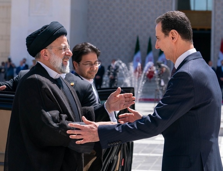 استقبال گرم بشار اسد از رئیس جمهور+عکس