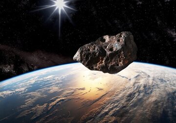 سیارک غول پیکر ۲۰۰ متری به زمین نزدیک می‌شود