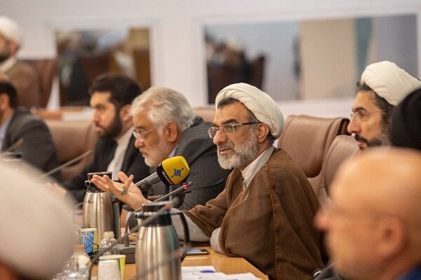 تشکیل ۱۰۰ میز کارشناسی برای ۴ ستاد شورای عالی انقلاب فرهنگی