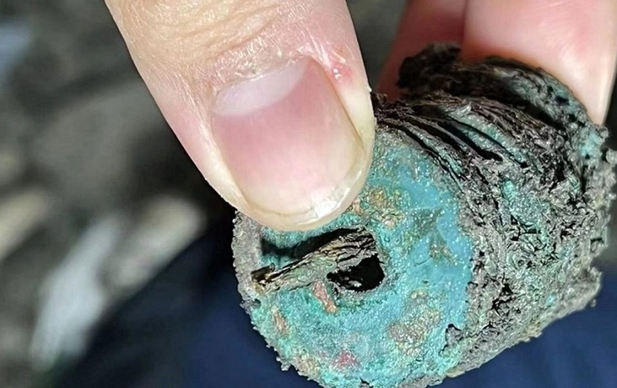 کشف سکه‌های باستانی عجیب در یک روستا+عکس