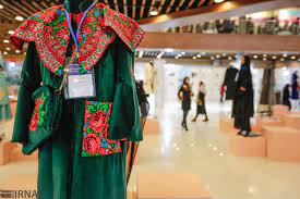 وزیر فرهنگ روسیه: لباس‌های ایرانی در عین رعایت عفاف زیبا هستند