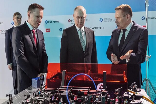 قوی‌ترین رایانه کوانتومی روسیه به پوتین معرفی شد