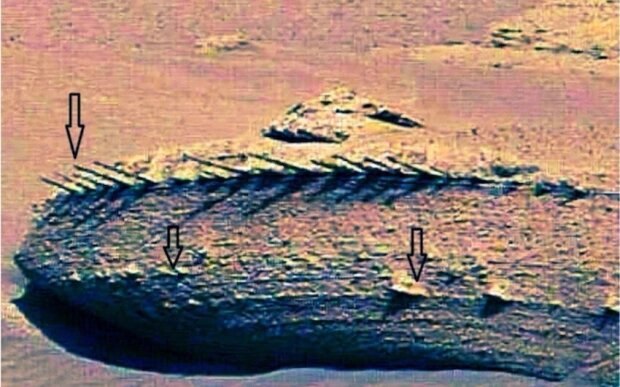 ردپای یک فضاپیمای بیگانه در مریخ دیده شد+عکس