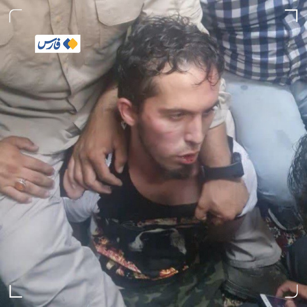 اولین تصویر از تروریست دستگیر شده در حرم شاهچراغ شیراز+عکس