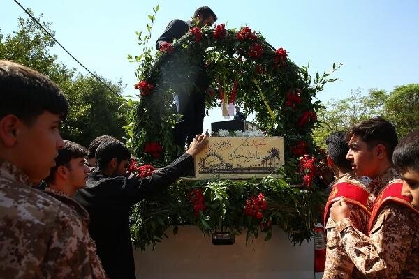 پیکر شهید گمنام عملیات عاشورا به خاک سپرده شد