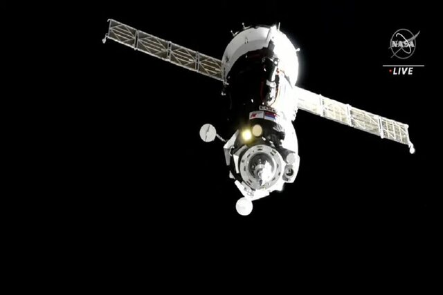 فضاپیمای سایوز روسی با ۳ فضانورد به ایستگاه فضایی رسید
