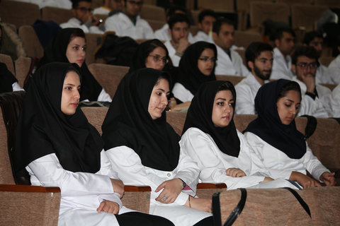 پذیرش ۱۳۰۰ دستیار تخصصی پزشکی در مرحله تکمیل ظرفیت با اجرای بومیگزینی پذیرش ۱۳۰۰ دستیار تخصصی پزشکی در مرحله تکمیل ظرفیت با اجرای بومیگزینی