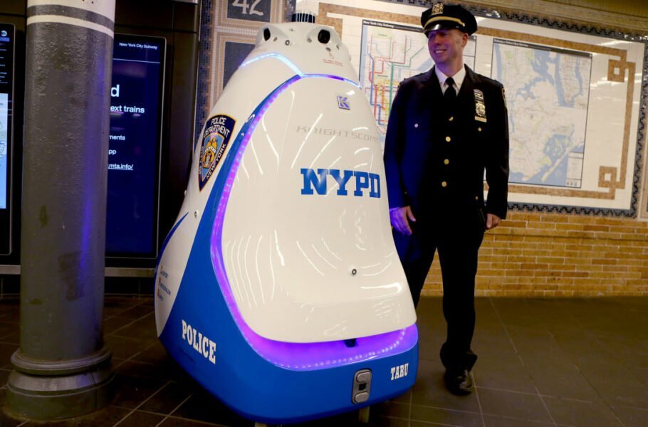 ربات پلیس در نیویورک شروع به گشت‌زنی کرد+عکس
