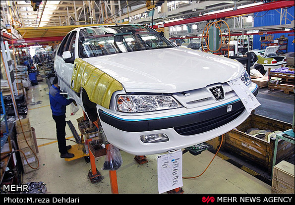 تولید خودروسازان ایرانی چه میزان کاهش یافت؟