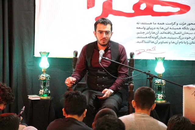 شب شعر شهد شهود در اراک برگزار شد