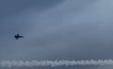 تمرین جنگنده روسی بر فراز دریای خزر+عکس