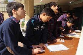 چرا برخی دانش‌آموزان کتاب درسی دریافت نکردند؟/کمبودی نداریم