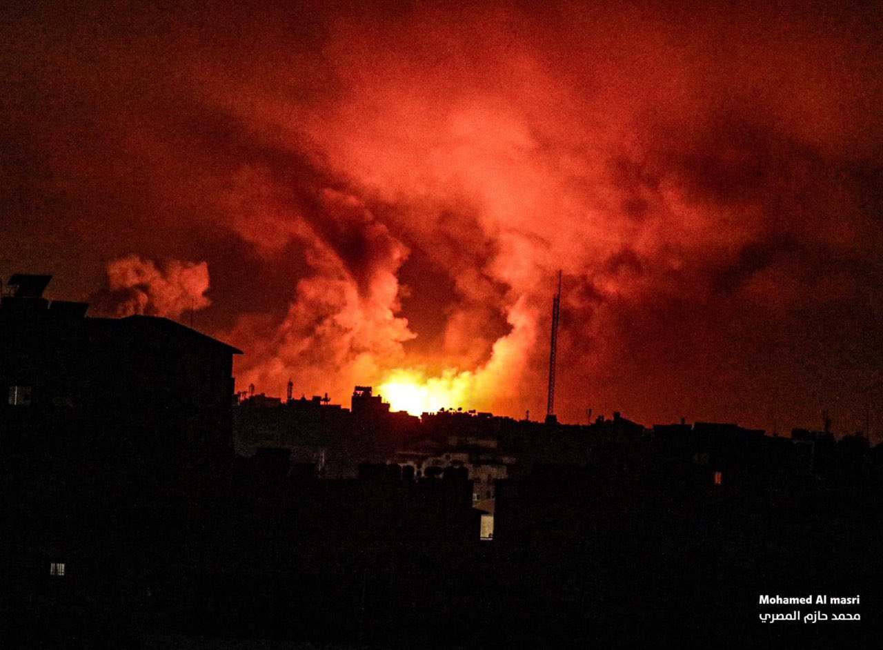 تصاویر آخرالزمانی از انفجار و جنایت دیشب اسرائیل در غزه+عکس