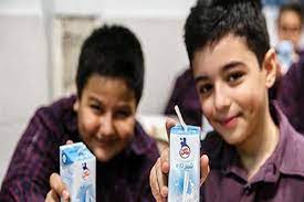 توزیع شیر رایگان در مدارس کلید خورد