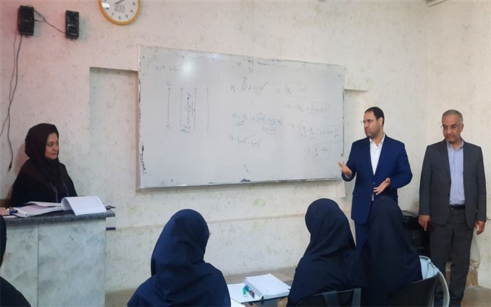 بازدید سرزده وزیر آموزش و پرورش از یکی از مدارس دخترانه شیراز
