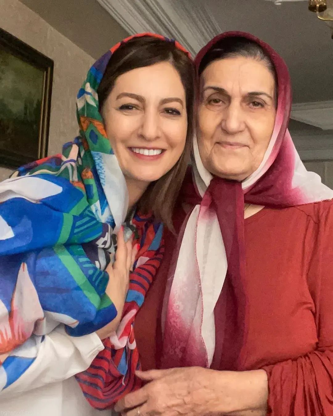 تصویر جالب از شقایق دهقان در کنار مادرش+عکس