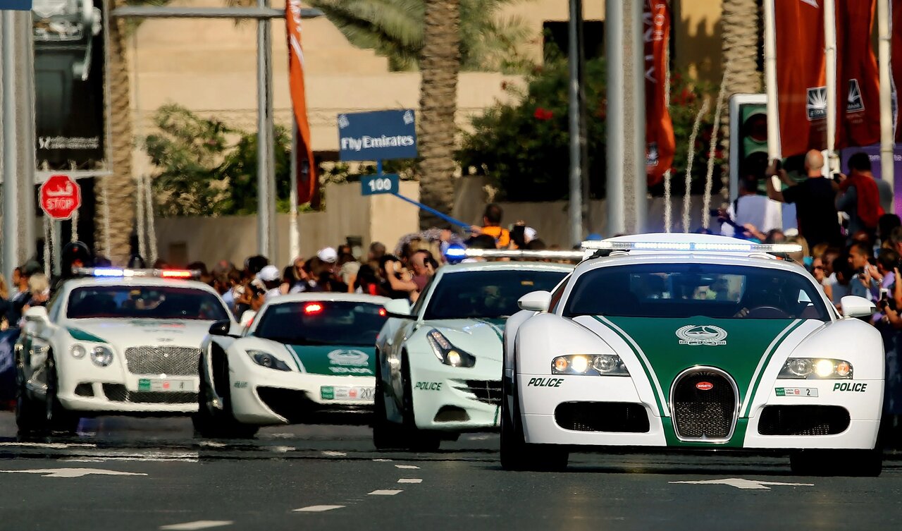 پلیس دبی از خودروهای خاص و عجیب استفاده می‌کند+ عکس