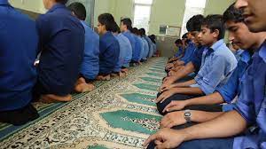 ۶۸ هزار مدرسه در کشور مجهز به نمازخانه هستند
