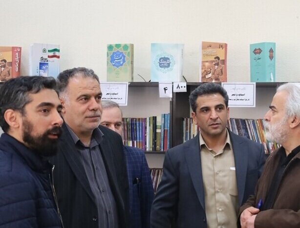 رمضانی از کتابخانه ندامتگاه تهران بازدید کرد