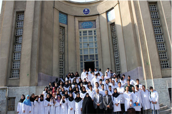 جذب ۲۷۰ دانشجوی غیر ایرانی در یک ترم دانشگاه علوم پزشکی تهران
