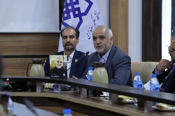 لزوم دقت در مفید بودن برای انقلاب در جذب هیات علمی