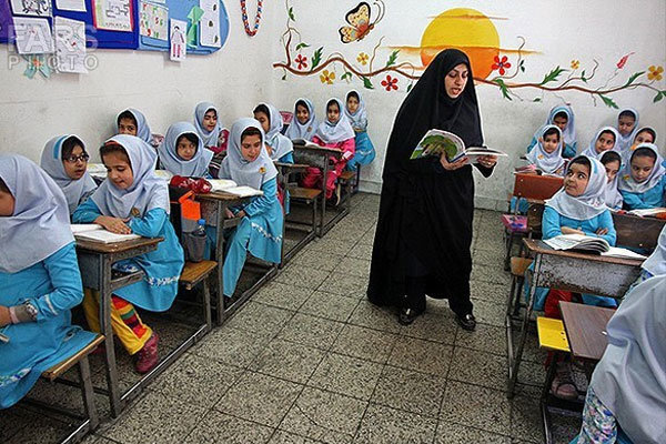 وزارت آموزش و پرورش مجاز به به‌کارگیری معلمان بازنشسته شد