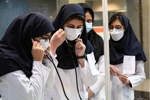 آغاز برنامه تشکیل پرونده شناسنامه سلامت بیش از ۲۰۰۰ دانشجوی بین‌الملل علوم پزشکی ایران
