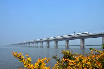 شاهکار مهندسی چین در ساخت طولانی‌ترین پل دنیا+عکس