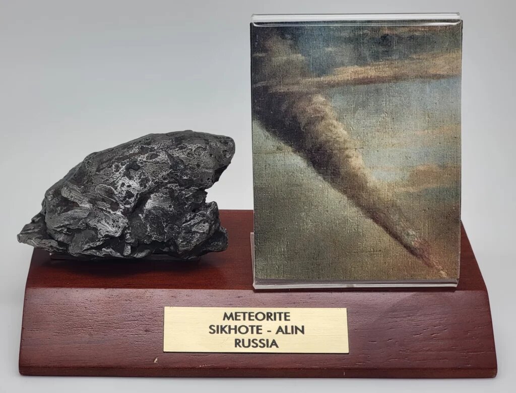 سقوط بزرگترین شهاب سنگ آهنی در روسیه+عکس