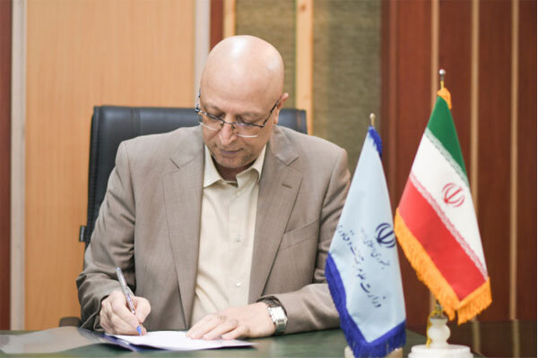 وزیر علوم یاد شهدای دانشجوی حادثه تروریستی کرمان را گرامی‌داشت