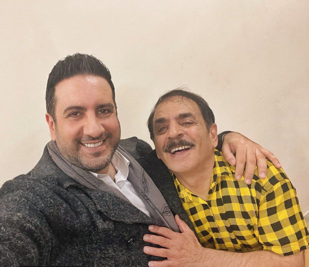 ژست شاد آقا رشید در کنار خواننده معروف+عکس