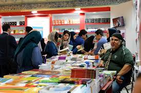 روایت آخرین جمعه نمایشگاه سی و پنجم؛ همهمه بازی و کتا